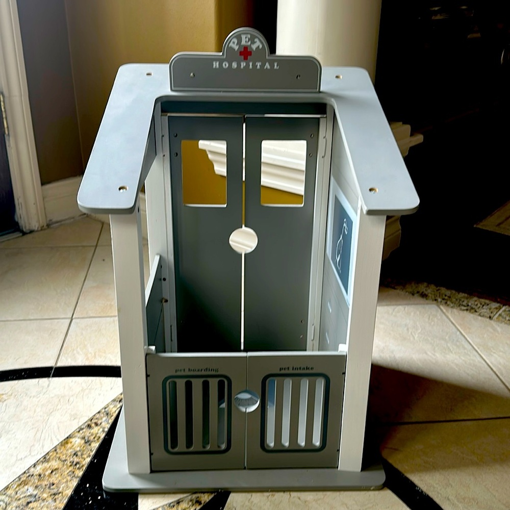 Pottery Barn Kids Pet Hospital